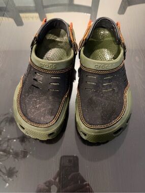 CROCS Men’s Black and Olive Green Slip-On Clog